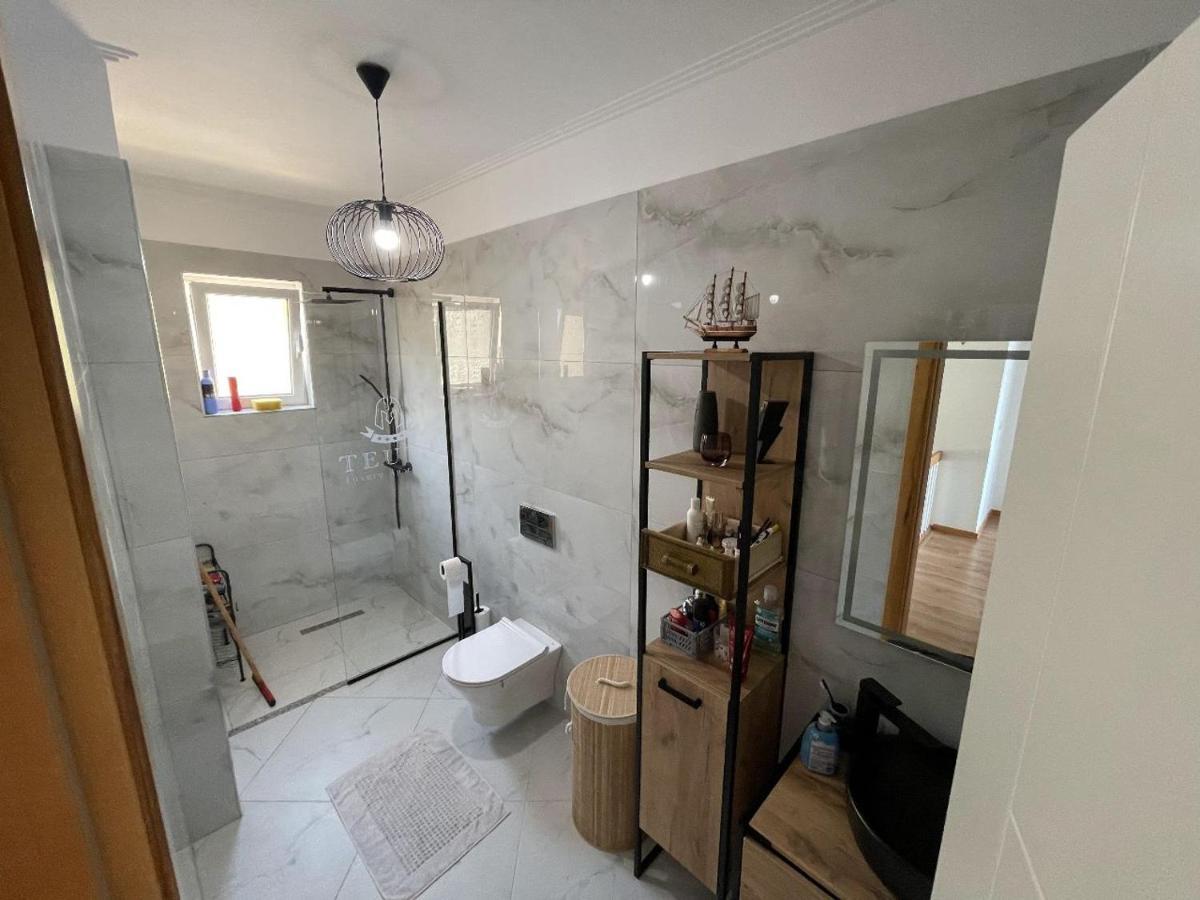 Apartmán Teuta- Luxury Penthouse 200M2 Sarandë Exteriér fotografie